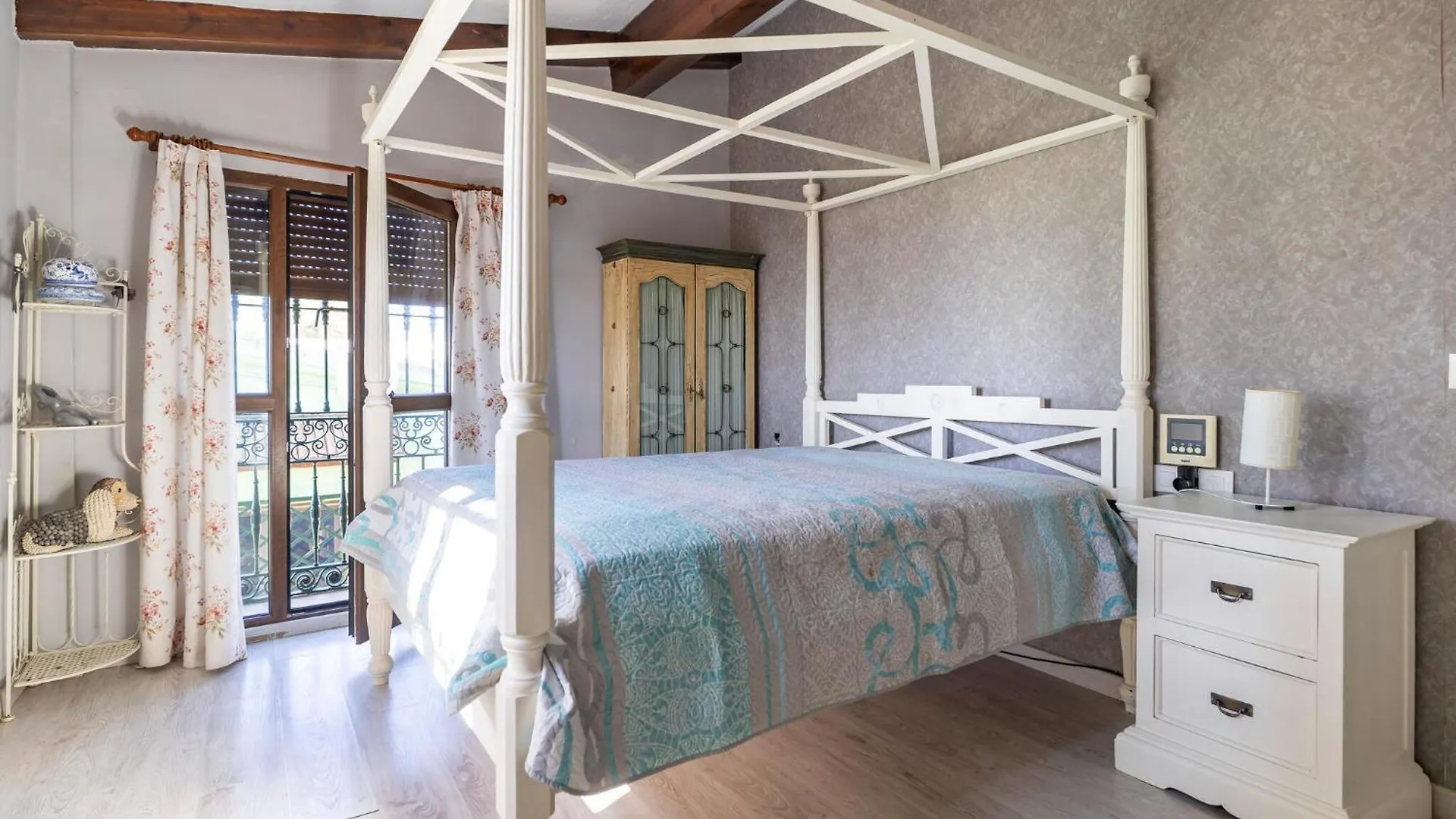 Cozy Home In Chiclana De La Fronter With Outdoor Swimming Pool Chiclana de la Frontera Spain