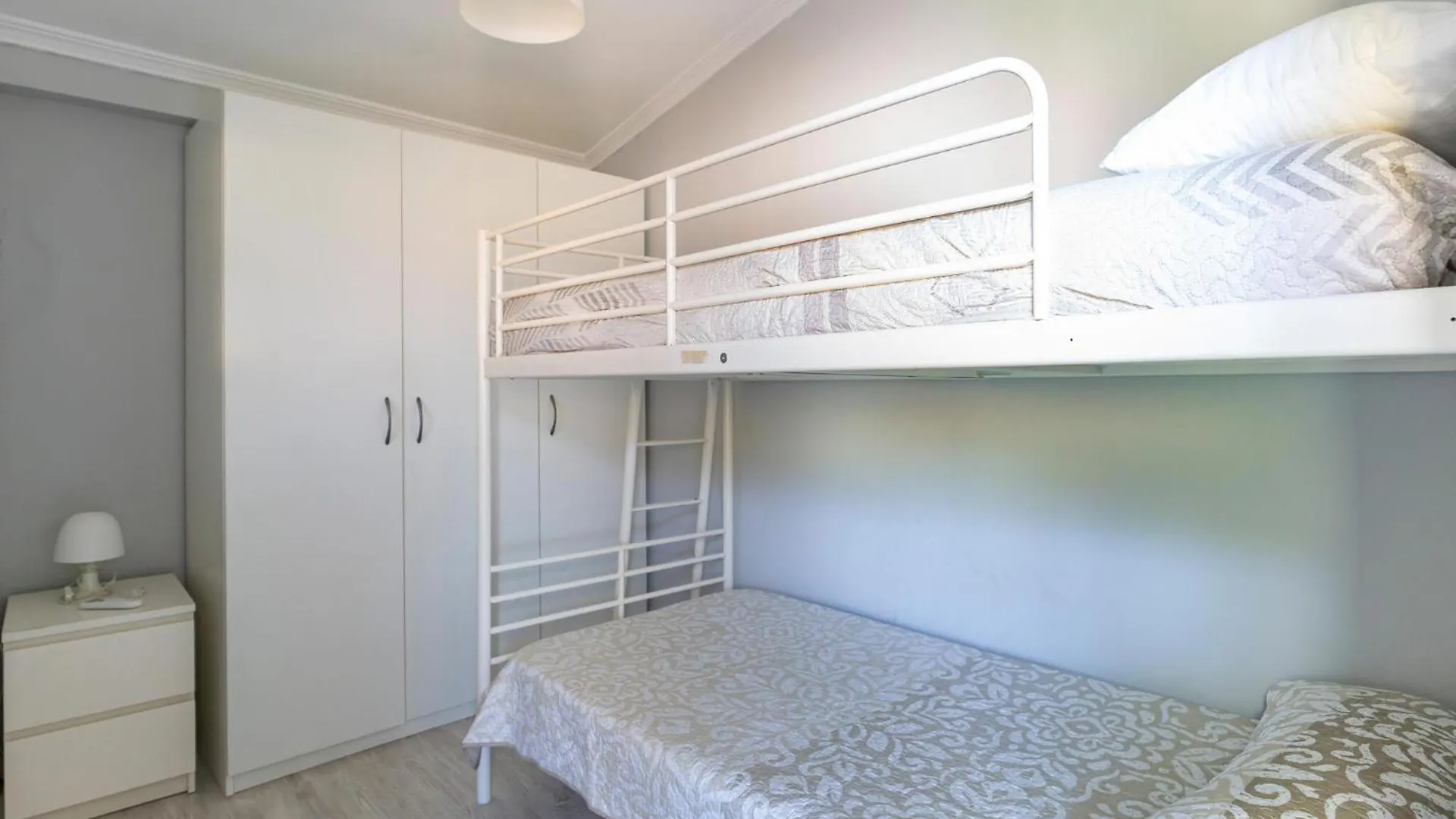 Cozy Home In Chiclana De La Fronter With Outdoor Swimming Pool Chiclana de la Frontera 0*,  Spain