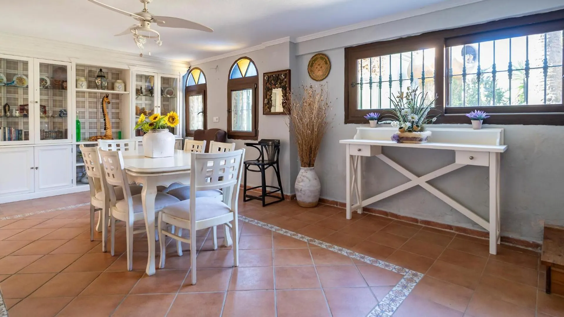 Cozy Home In Chiclana De La Fronter With Outdoor Swimming Pool Chiclana de la Frontera Spain