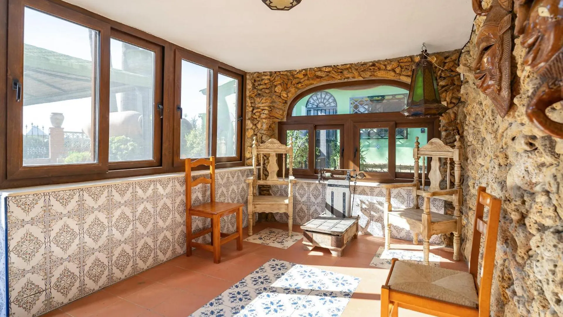Cozy Home In Chiclana De La Fronter With Outdoor Swimming Pool Chiclana de la Frontera