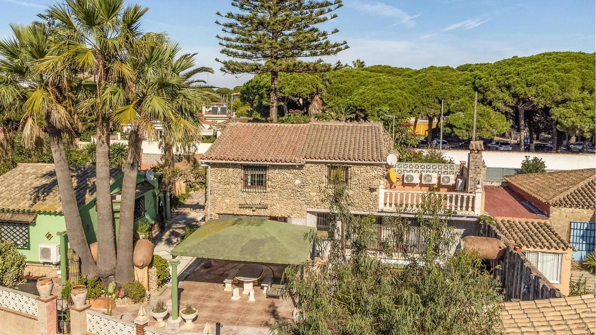 Cozy Home In Chiclana De La Fronter With Outdoor Swimming Pool Chiclana de la Frontera Spain